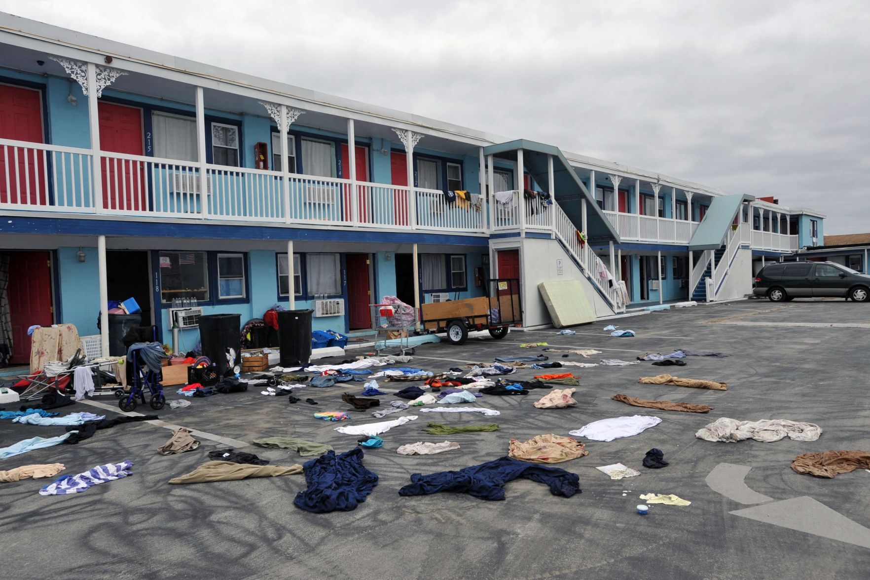 DISPLACED POOR